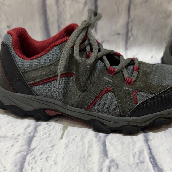 Northside Kids' Sneakers in Gray and Red - Picture 5 of 10